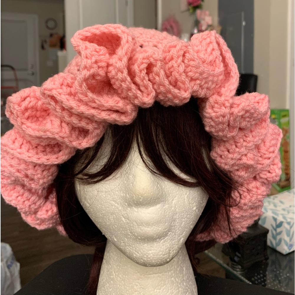 Crochet ruffle hat